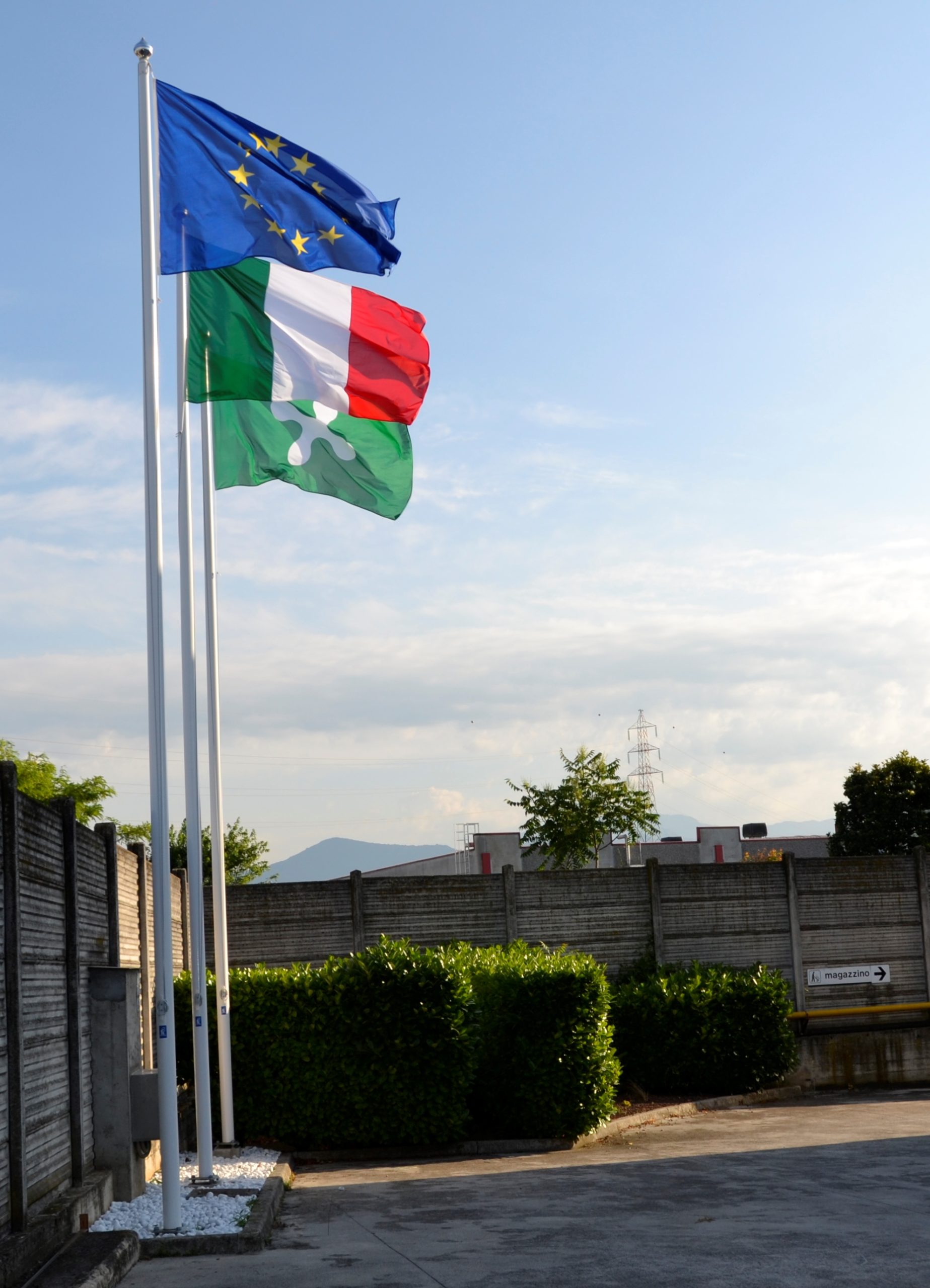 Supporto per palo con bandiera da giardino 10FT Italia